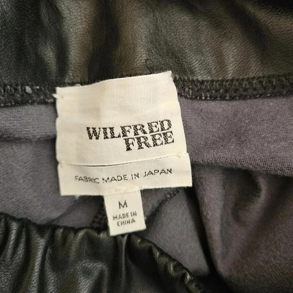 Aritzia Wilfred Free Daria High Waisted  Moto Vegan Leather Biker Pants Black M. - Picture 10 of 12